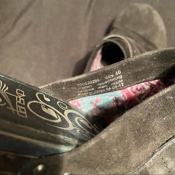 Dansko Nadine Heeled Mule Clogs Black Leather Suede Studded Buckle Slip-on 40 - Picture 6 of 11